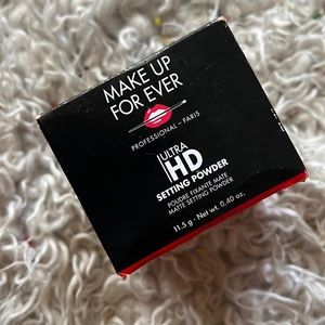 SOLD ❗️❗️❗️Make up forever HD setting powder in 4.0